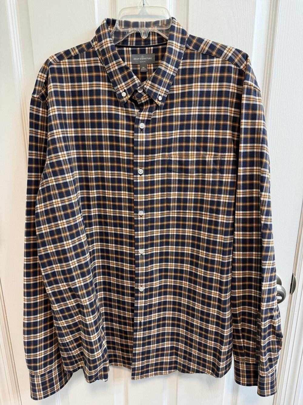 LL Bean Signature Slim Fit Men’s XL Button Shirt Blue Gold Long Sleeve Cotton